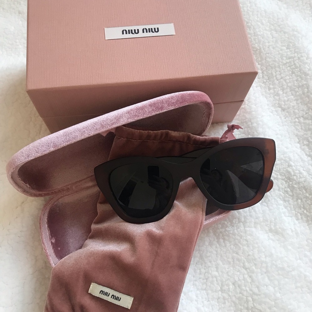 Miu Miu sunglasses ( authentic)